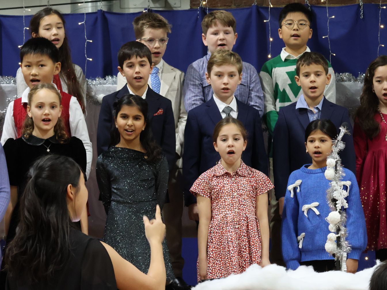 邦楽 Wienners / SCHOOL YOUTH Music Rings Through the Halls of the Lower School at Winter